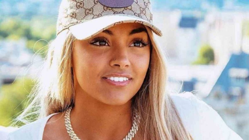 Qui est Wejdene, la nouvelle star de TikTok ? Qui est Wejdene, la nouvelle star de TikTok ?